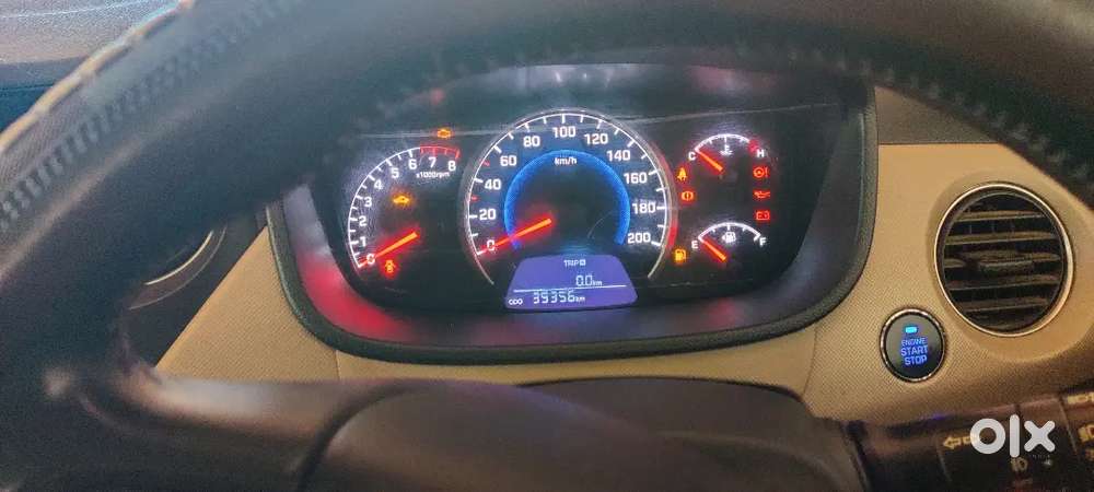 Hyundai Grand I10 2016 Cng With Low Km