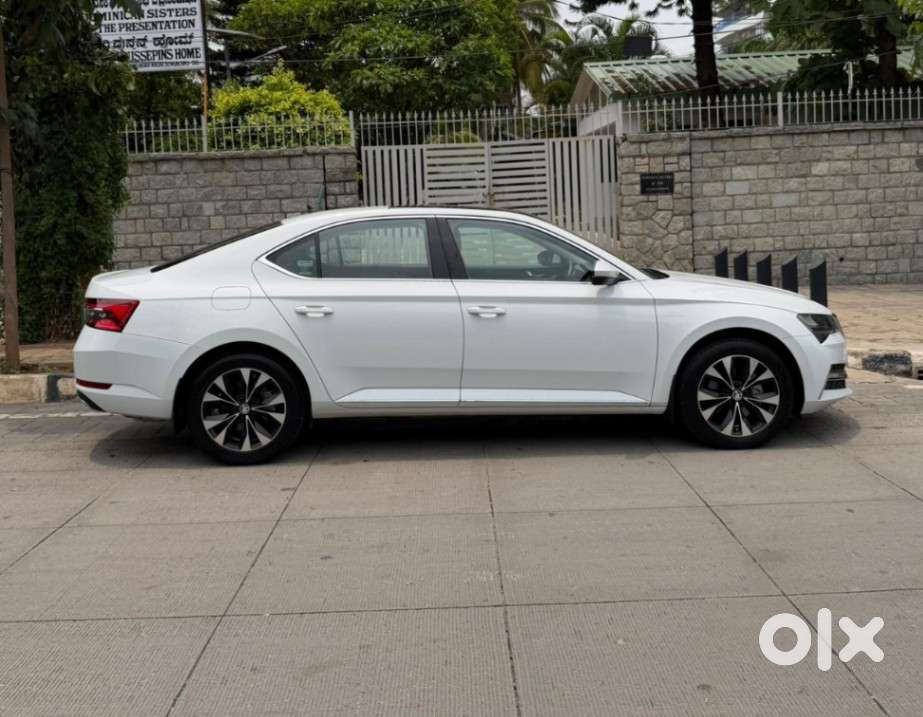 Skoda Superb 2.0 L&k Tsi At, 2021, Petrol