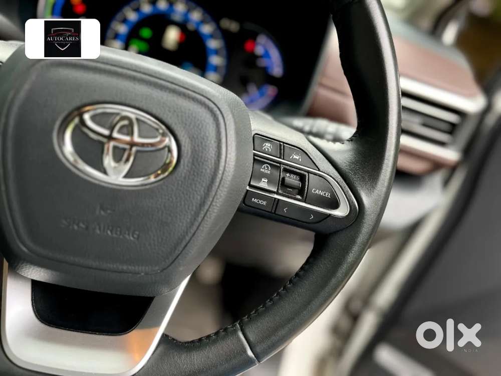 Toyota Innova Hycross 2.0 Zx (o) Hybrid 7 Str, 2026, Petrol