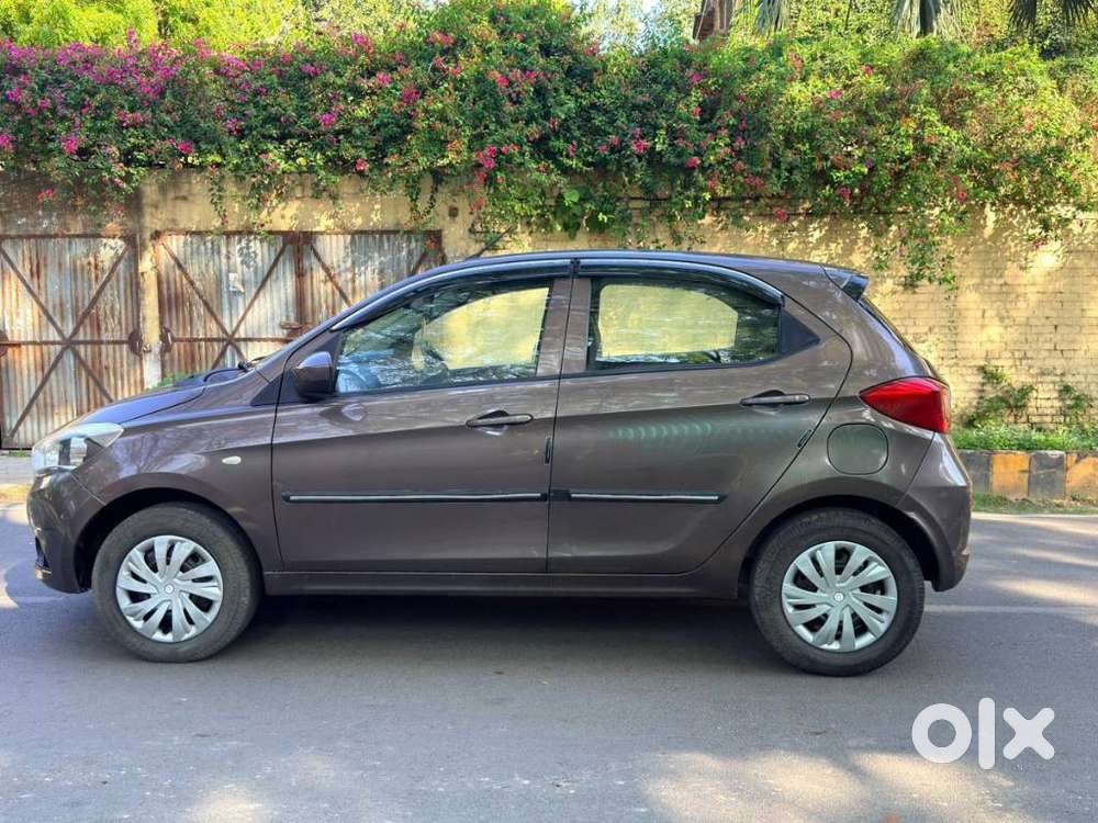 Tata Tiago 1.2 Revotron Xm, 2017, Petrol