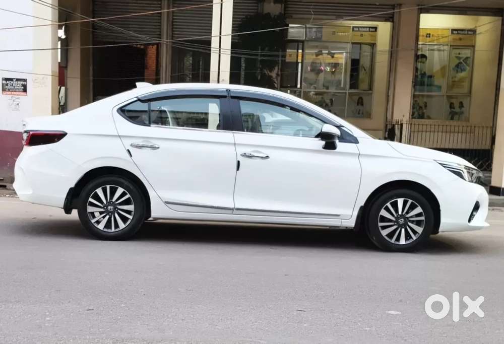 Honda City Vx Petrol Mt, 2023, Petrol