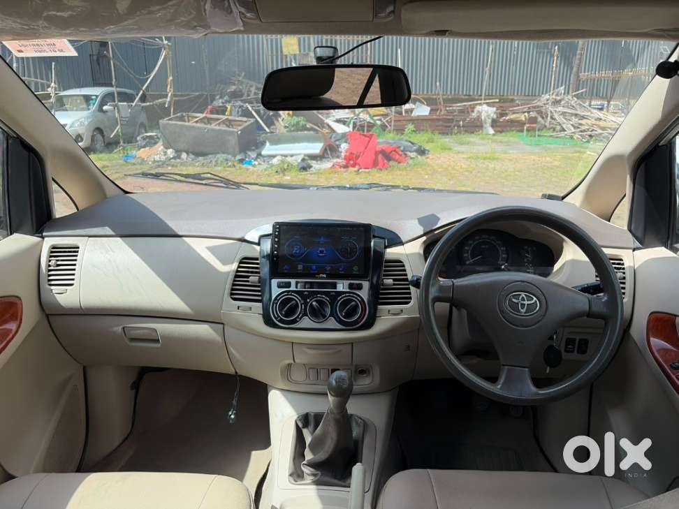 Toyota Innova 2.5 G (diesel) 8 Seater Bs Iv, 2009, Diesel