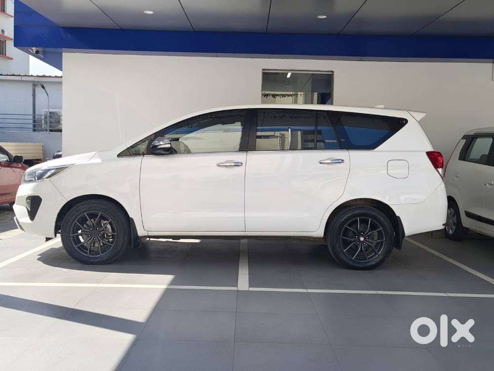 Toyota Innova Crysta 2017