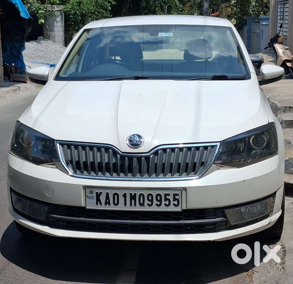 Skoda Rapid [2016-2020] 1.5 Style Plus Tdi At Black Package, 2017, D..