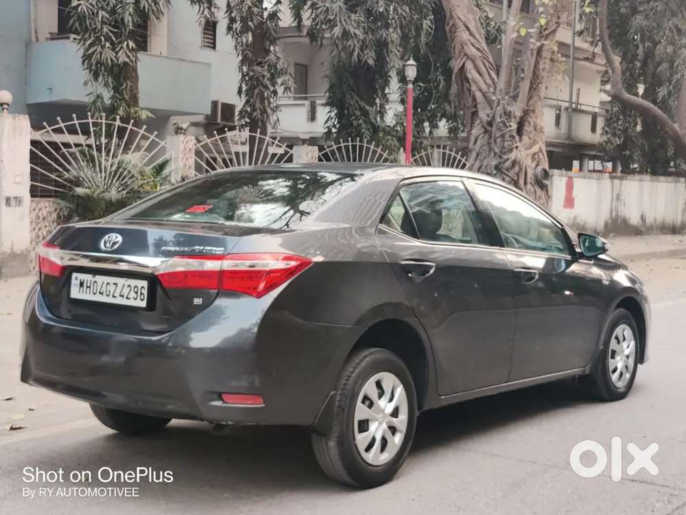 Toyata Corolla Altis 2015