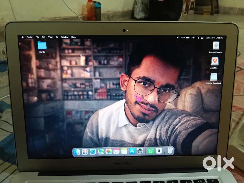 MacBook Air (mint condition)