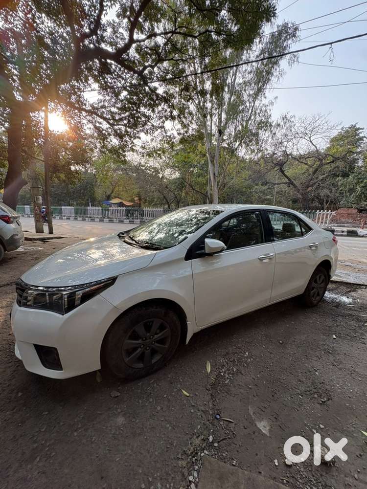 Toyota Corolla Altis 2015