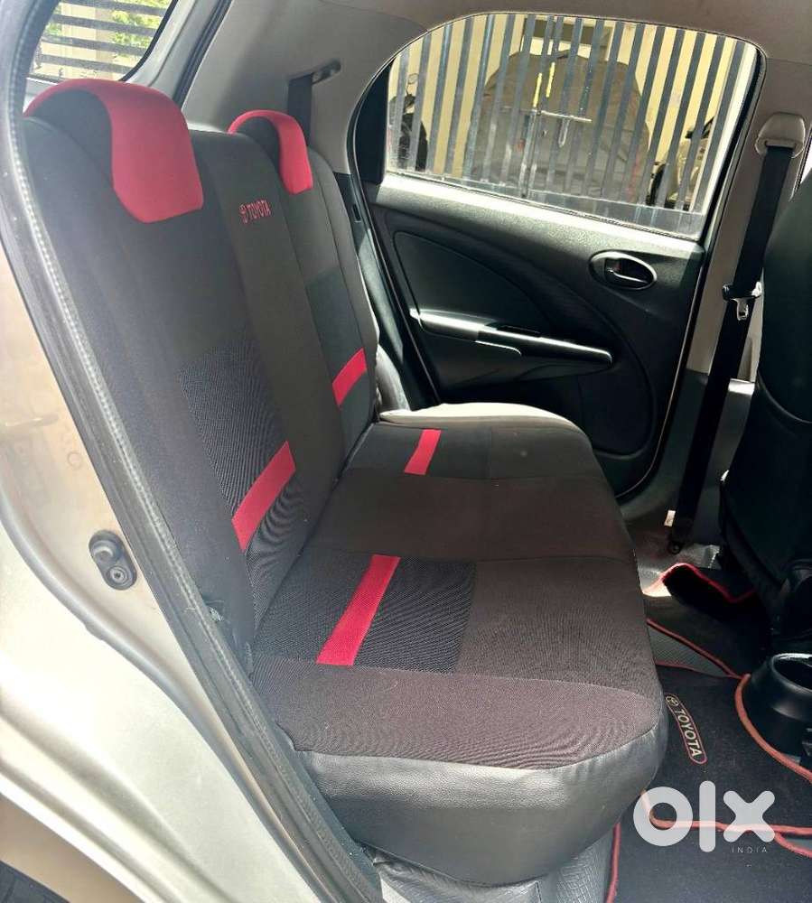 Toyota Etios Liva G, 2012, Petrol