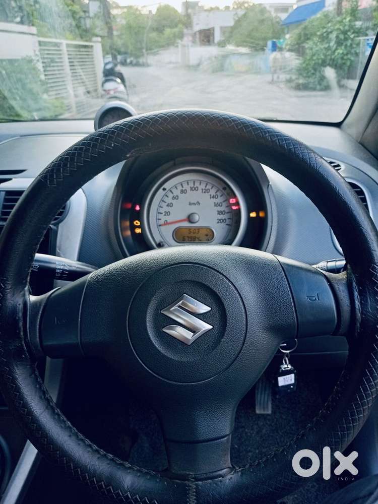 Maruti Suzuki Ritz Vxi, 2013, Petrol