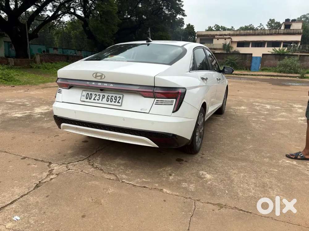 Hyundai Verna 2023 Sx Manual Petrol