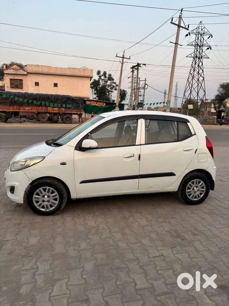 Hyundai I10 Cng & Hybrids Well Maintained