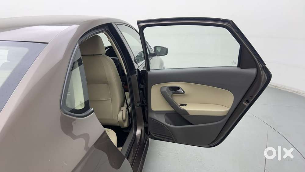 Volkswagen Vento 1.2l Tsi Highline Plus At Petrol, 2018, Petrol
