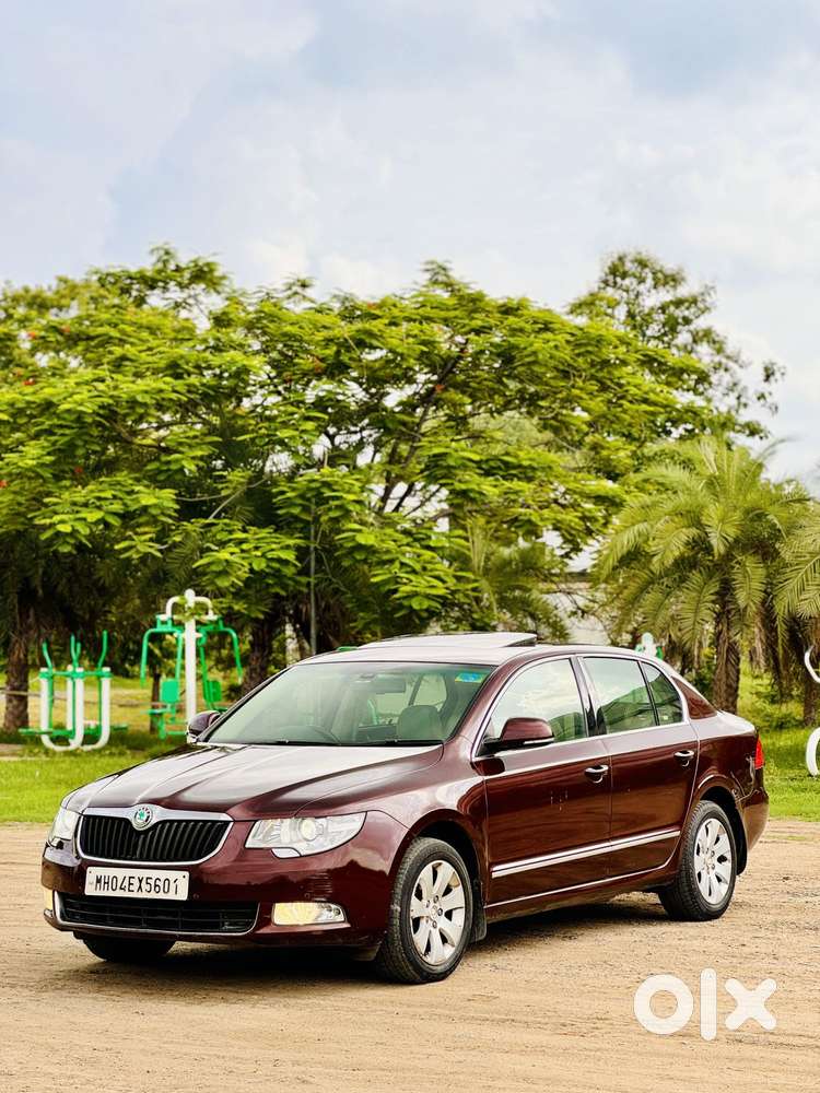 Skoda Superb 2013-2015 Elegance 1.8 Tsi Mt, 2011, Petrol