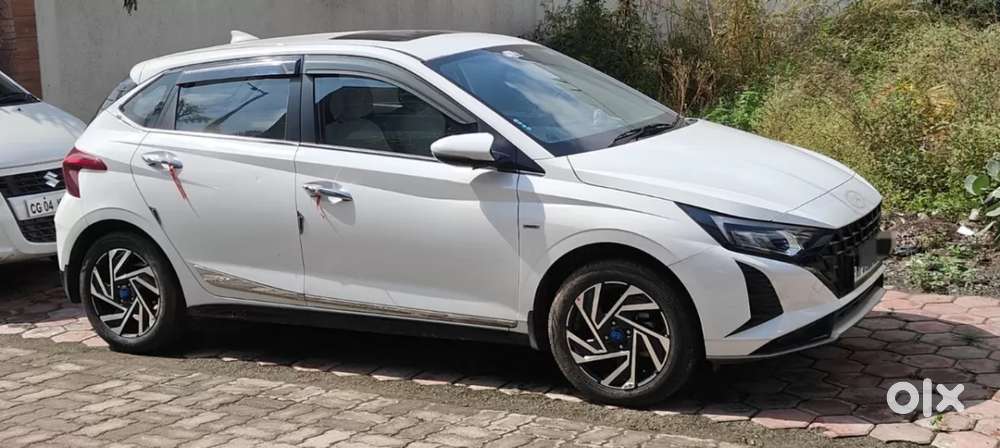 Hyundai I20 Asta (o) 1.2 Ivt Dual Tone, 2024, Petrol