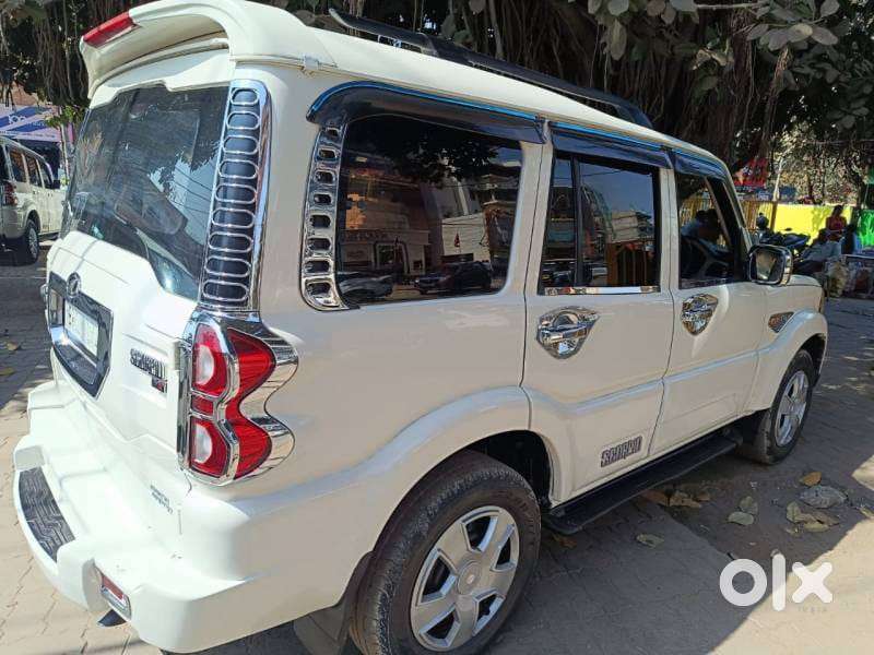 Mahindra Scorpio S4, 2016, Diesel