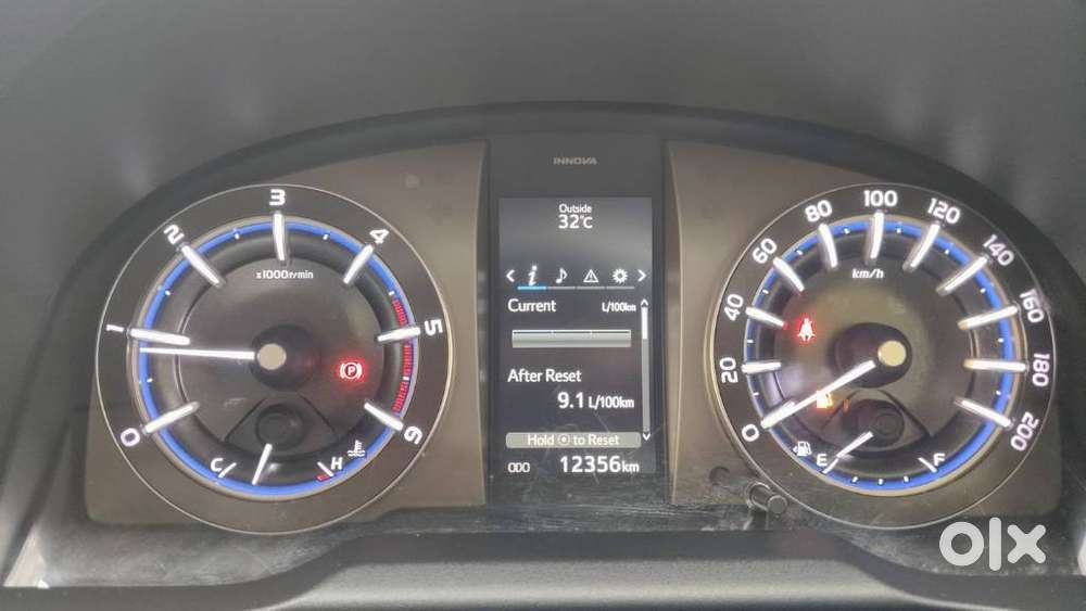 Toyota Innova Crysta 2.4 Z 7 Str, 2025, Diesel