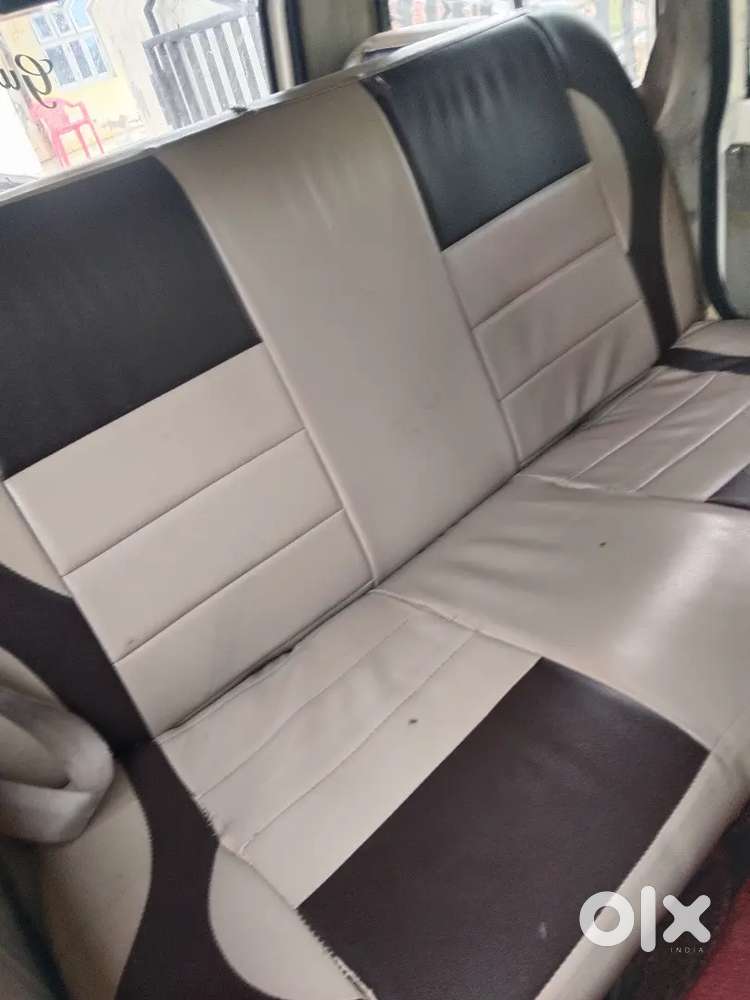Mahindra Bolero 2015 कार