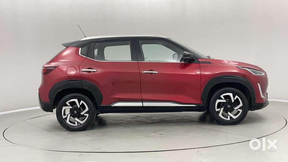 Nissan Magnite 1.0 Xv Premium Dual Tone, 2021, Petrol