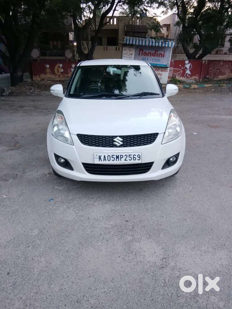 Maruti Suzuki Swift Zxi Bsiv, 2013, Petrol