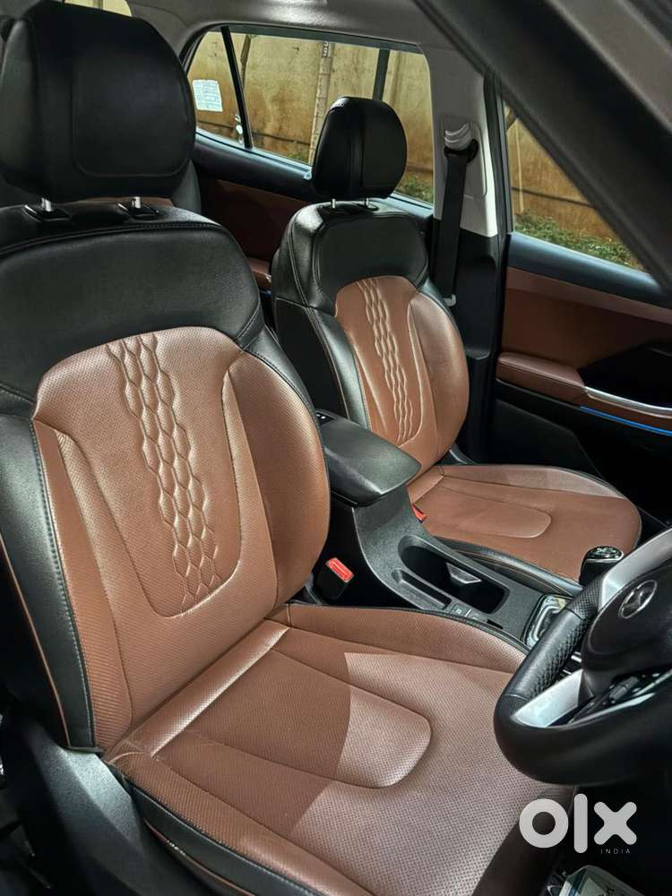 Hyundai Alcazar Platinum, 2021, Petrol