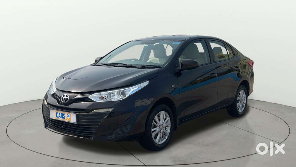 Toyota Yaris J Cvt, 2019, Petrol