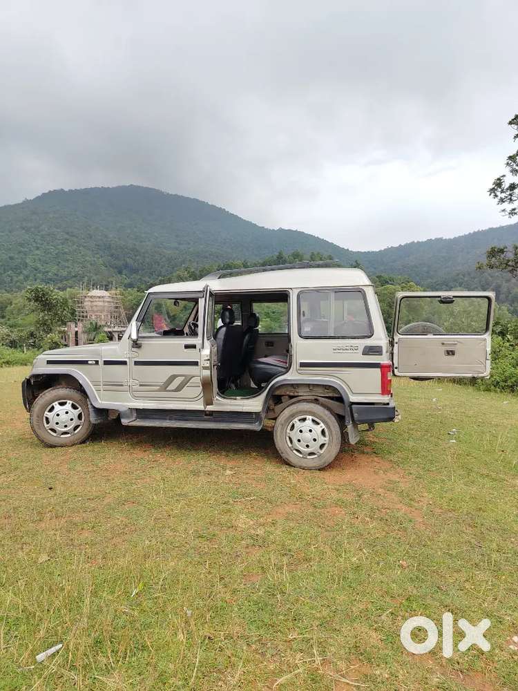 Mahindra Bolero Neo 2012