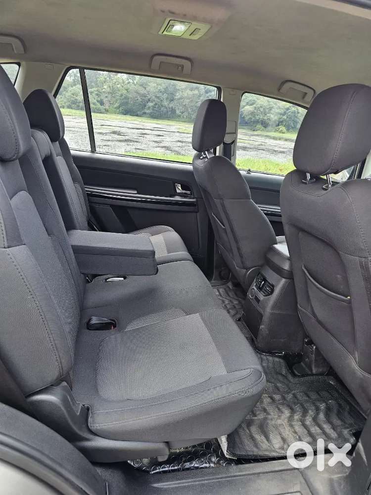 Tata Hexa 2.2 Xe 2019