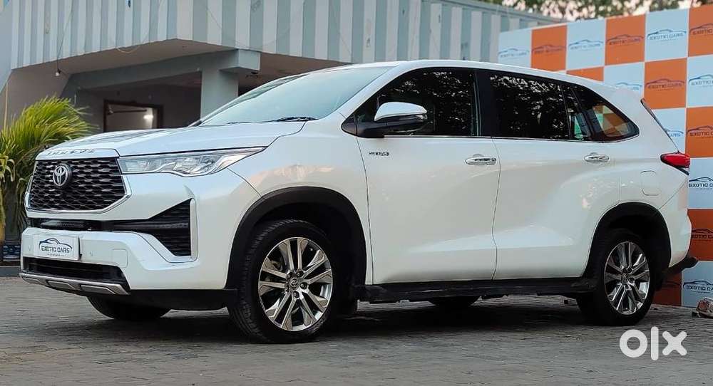 Toyota Innova Hycross 2.0 Zx (o) Hybrid 7 Str, 2023, Petrol