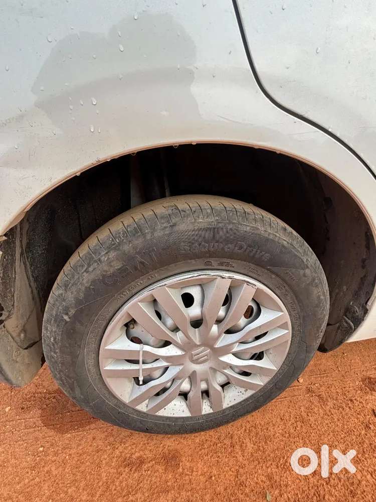 Maruti Suzuki Dzire 2025 Cng & Petrol 37382 Km Driven Serviced Timely