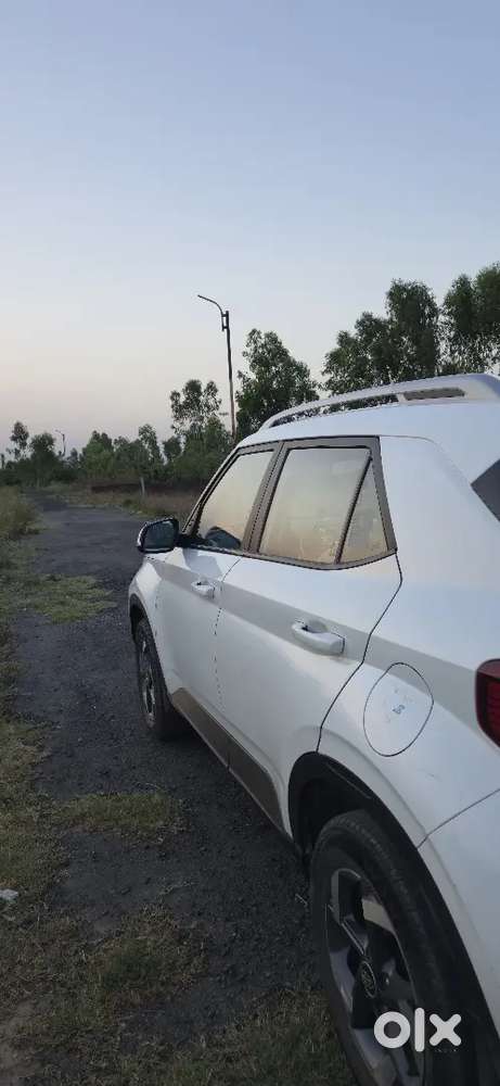 Hyundai Venue Turbo 2020
