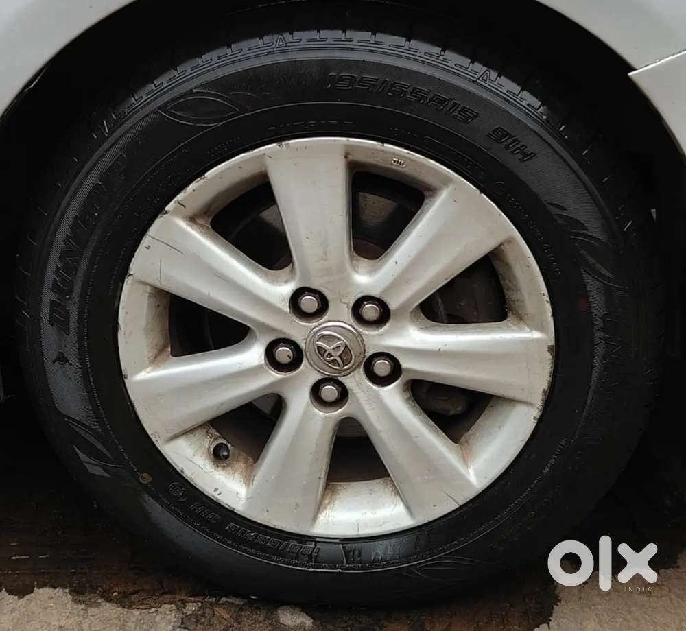 Toyota Corolla Altis 2011