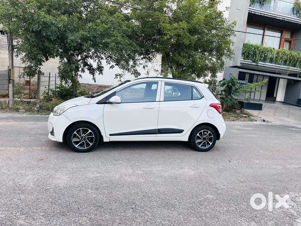 Hyundai Grand I10 Sportz (o) 1.2 At Vtvt, 2017, Petrol