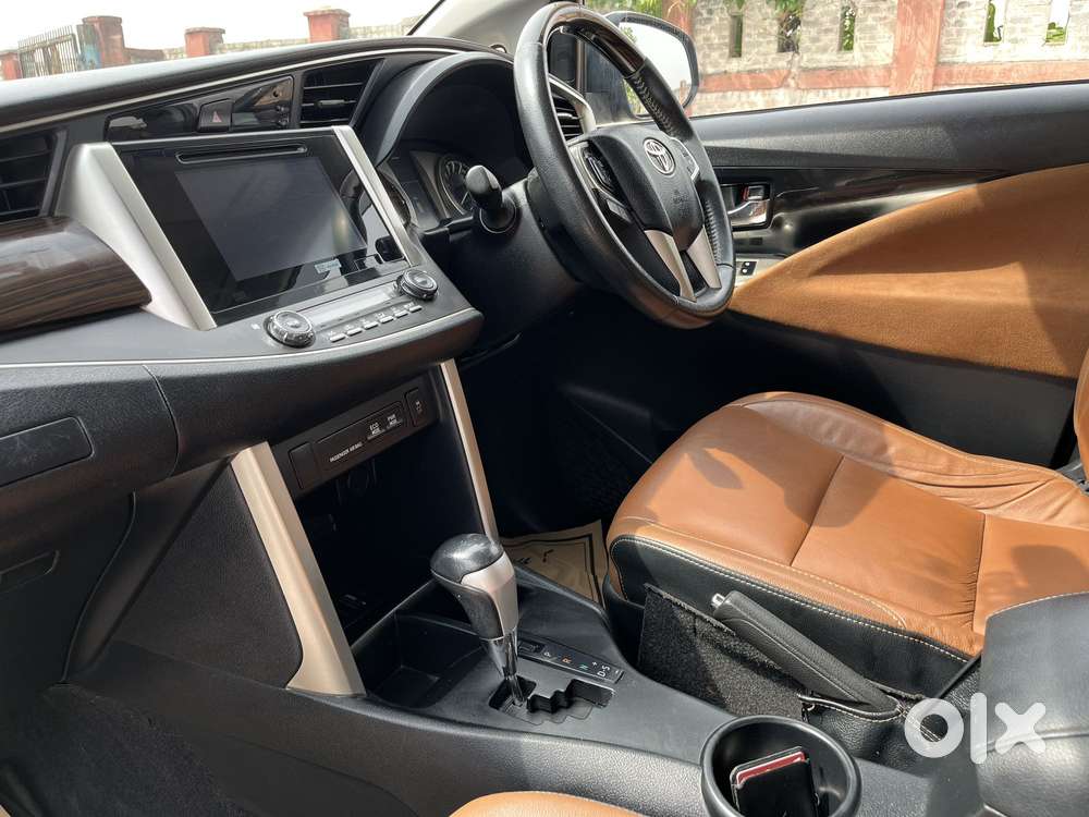 Toyota Innova Crysta 2.7 Zx At, 2017, Petrol