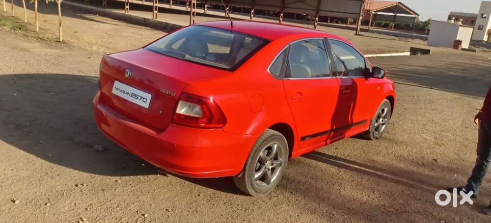 Skoda Rapid Elegance 2013