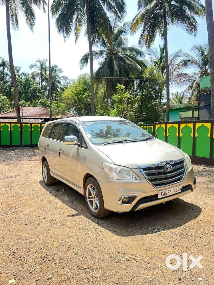 Toyota Innova 2013 Diesel 275000 Km Driven