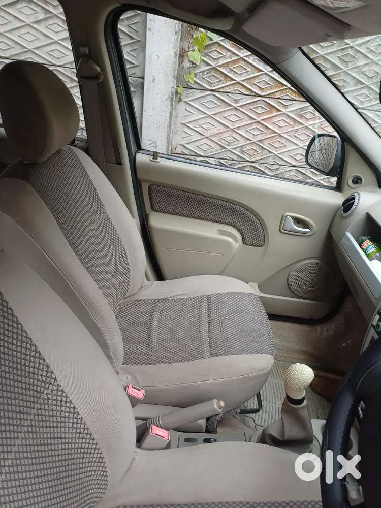 Mahindra Renault Logan Diesel 2011