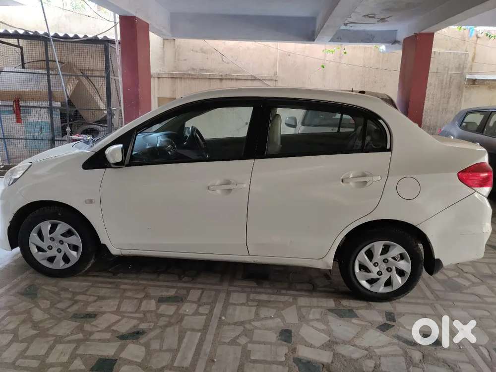 Honda Amaze 2013 Model Well Maintained