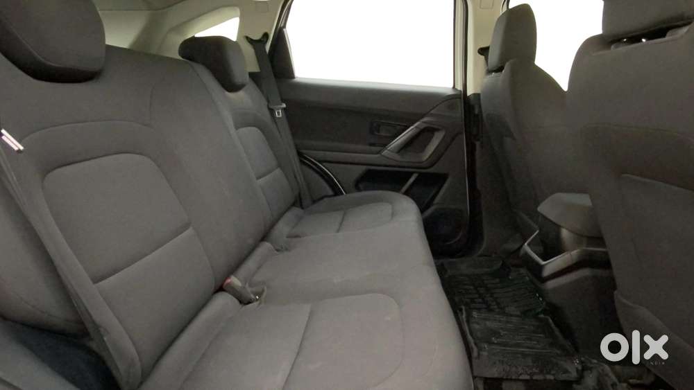 Tata Harrier Xe, 2022, Diesel
