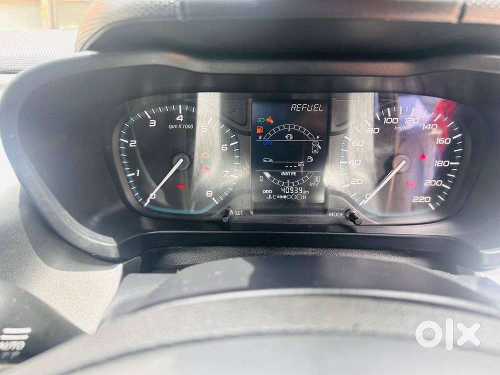 Tata Altroz Xz, 2022, Petrol