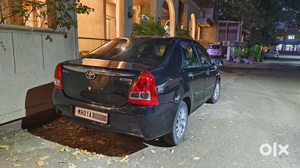 Toyota Etios V, 2011, Petrol