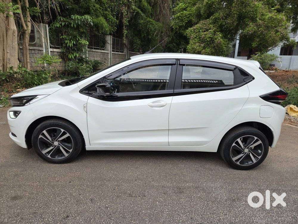 Tata Altroz Xz, 2020, Petrol