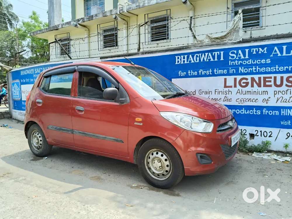 Hyundai I10 2011 Petrol 65000 Km Driven