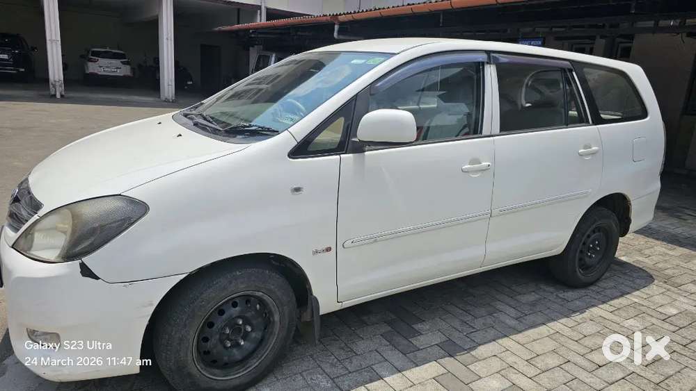 Toyota Innova 2010, 350000 Km, 2.5 G1, Bs Iv, Diesel, D 4, 7 Seater.