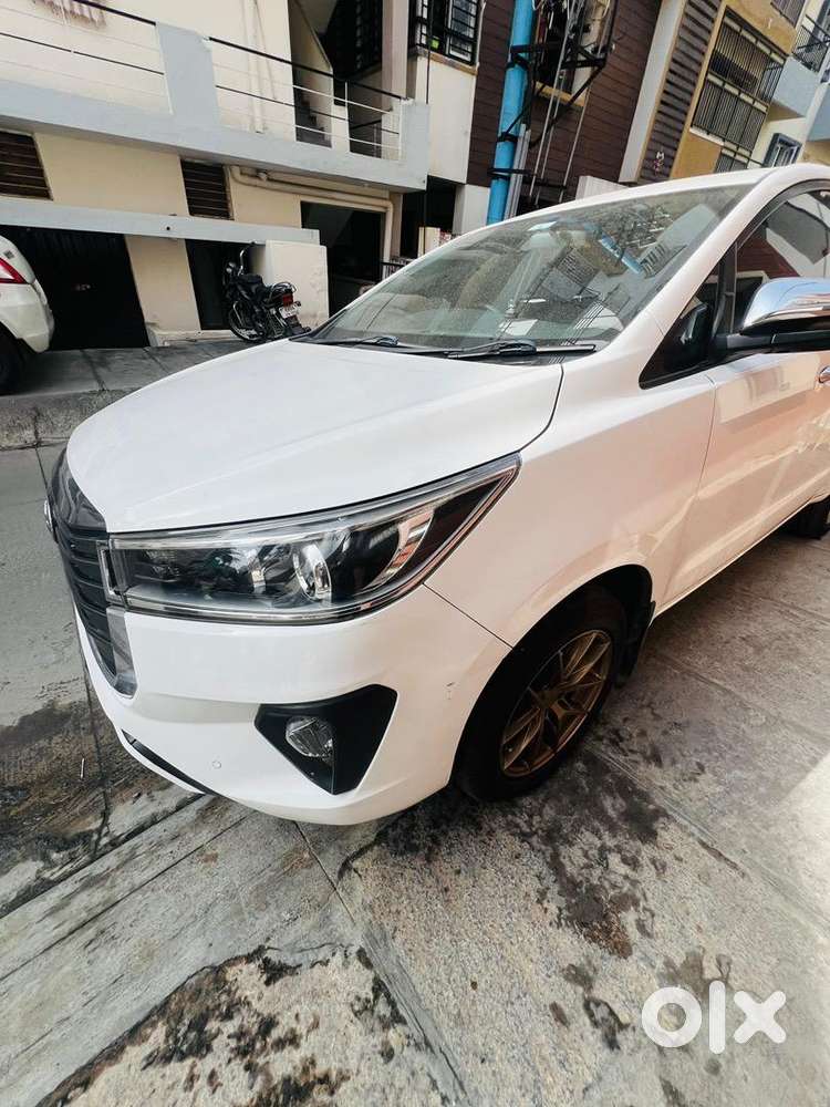 Toyota Innova Crysta 2022 Petrol Well Maintained