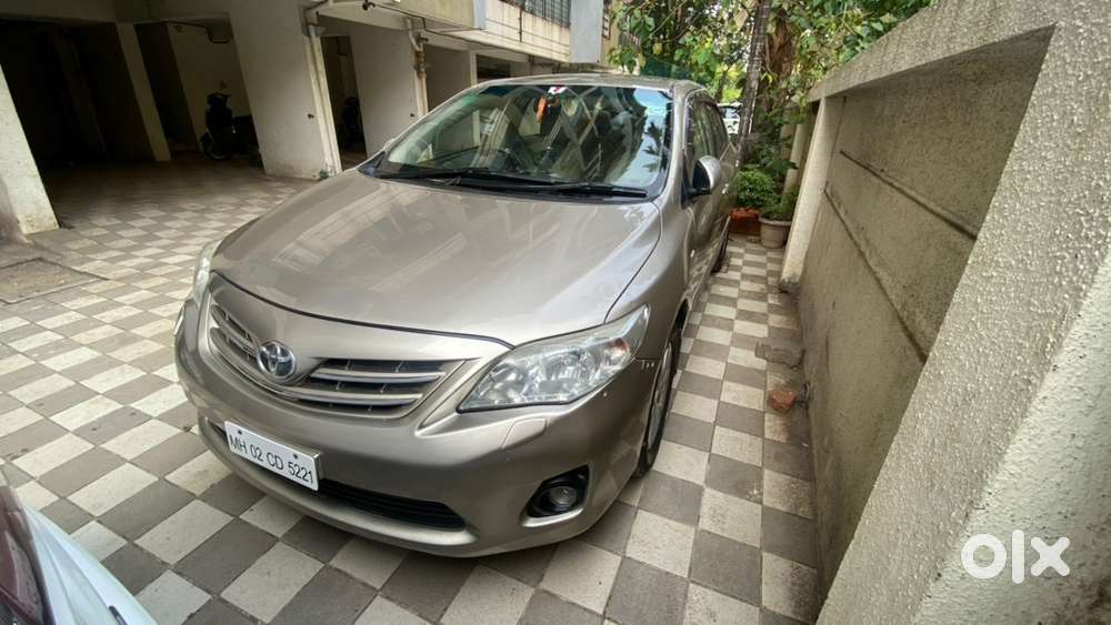 Toyota Corolla Altis 2011