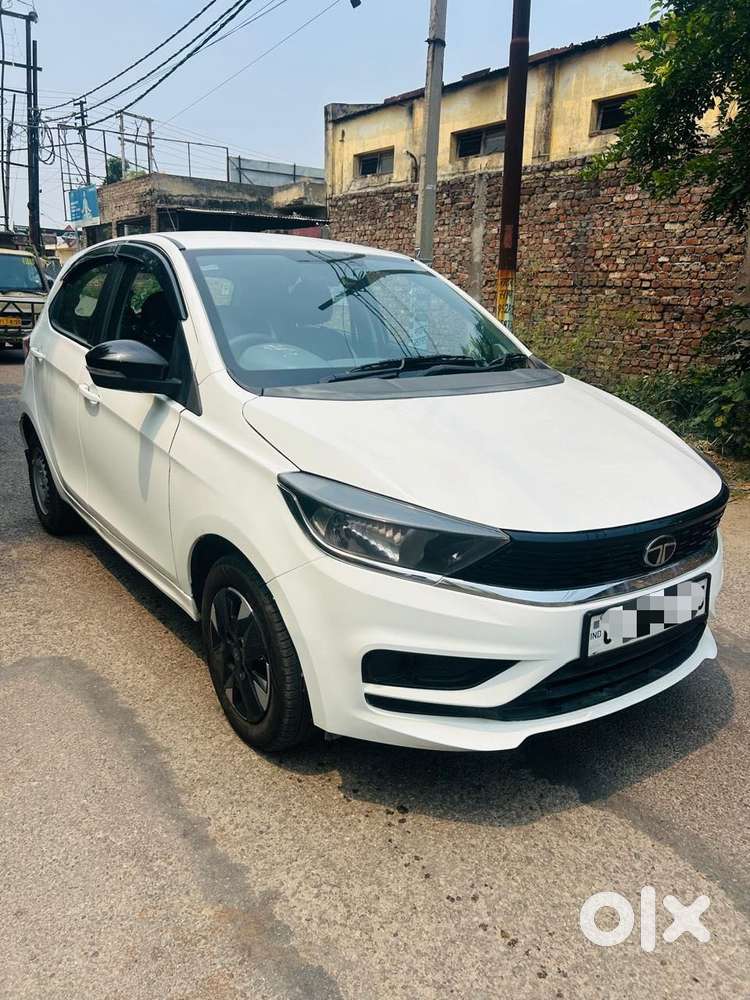 Tata Tiago 1.2 Revotron Xt (o), 2025, Petrol