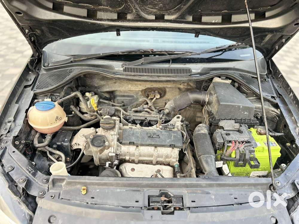 Volkswagen Polo Petrol Highline 1.2l, 2014, Petrol
