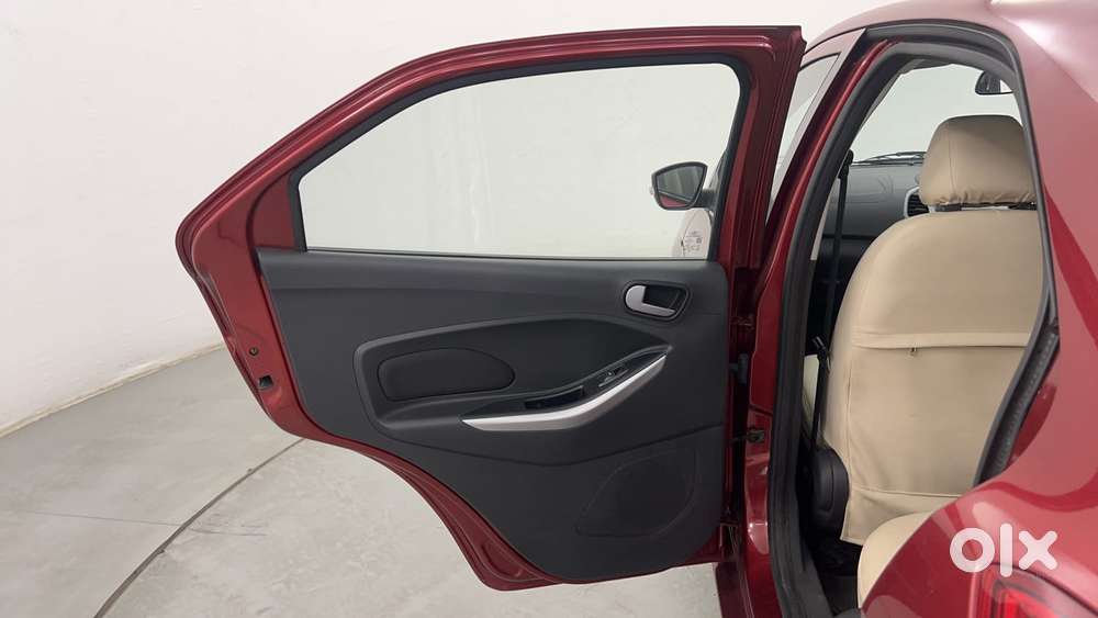 Ford Figo 1.5p Titanium At, 2017, Petrol
