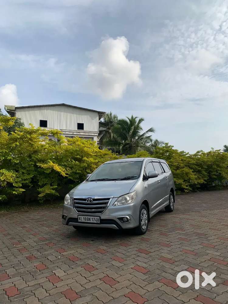 Toyota Innova G4 8 Str 2015 Petrol Manual
