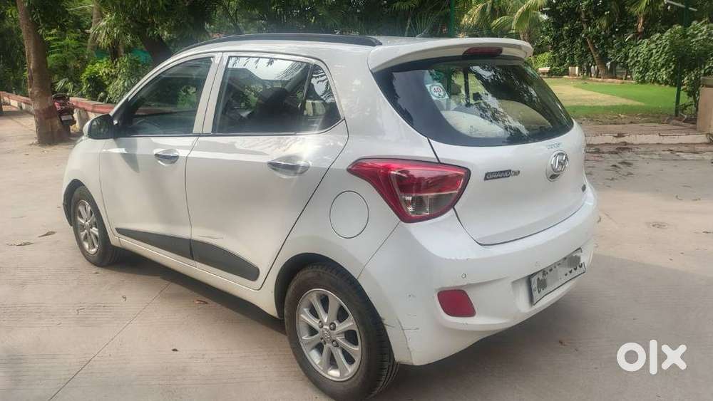 Hyundai Grand I10 Asta Automatic 1.2 Kappa Vtvt, 2016, Petrol